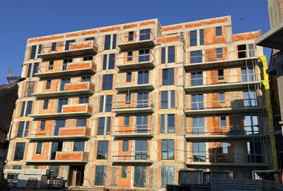 Apartament cu 2 camere decomandat în Central - 1