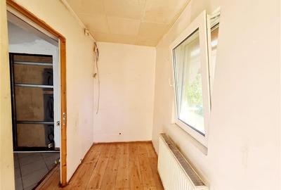 Spatiu pretabil activitati catering/fast food, acces stradal, curte proprie, Rac - 3