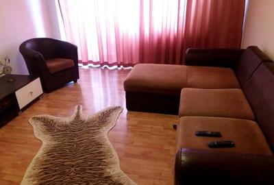 Garsonieră decomandată, mobilată în Unirii