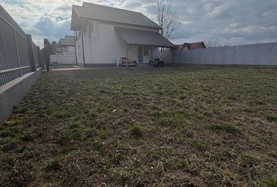 Casă cu 4 camere cu Teren 371 Mp în Hemeiuș - 20