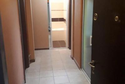 Apartament cu 4 camere decomandat în Central - 2
