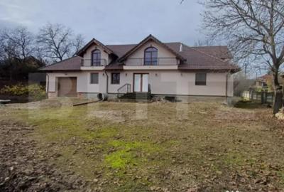 Casă cu 5 camere cu Teren 1590 Mp în Luna - 18