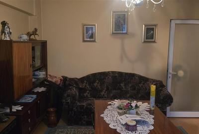 Apartament cu 4 camere decomandat în Apollo - 3