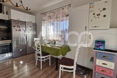 Apartament de vanzare 2 camere pod depozitare parcare si 2 balcoane - 4