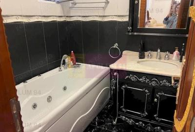 Apartament 2 camere Universitate. - 2