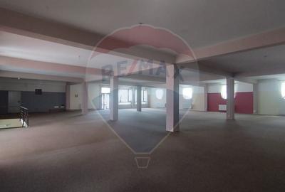 DE  INCHIRIAT 388 MP/ SPATIU etaj 1. /ZALAU (langa autogara)COMISION 0 - 2