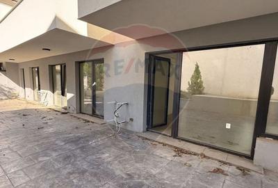 Vanzare Apartament 4 cu camere cu curte / loc parcare/ ultracentral - 4