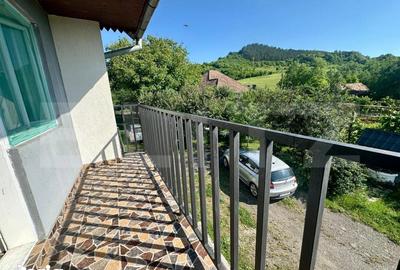 Casă cu 4 camere cu Teren 2292 Mp în Feleacu - 6