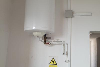 Inchiriez spatiu comercial zona Boul Rosu - ID : RH-40377-property - 1