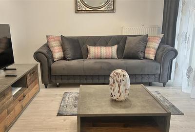 Apartament cu 2 camere decomandat în Tractorul - 2