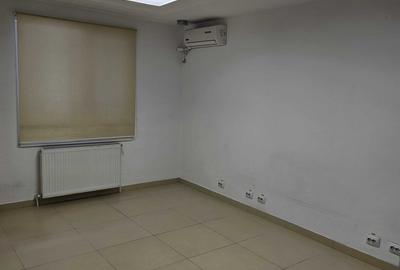 Apartament cu 4 camere semidecomandat în Exterior Vest - 2