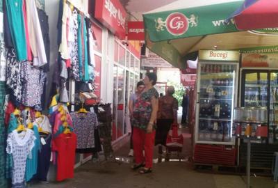 Spațiu comercial, de 45 mp, în Titan - 4