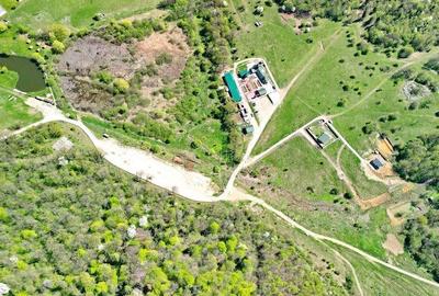 Teren de 5500 mp, în Cristian - 5