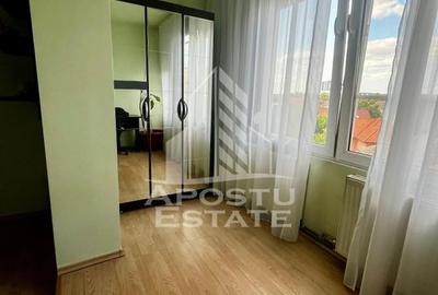 Apartament  3 camere deosebit,decomandat,zona Take Ionescu - 10