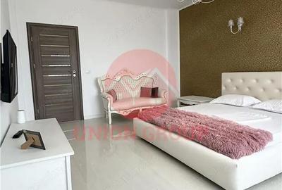 Apartament cu 4 camere, mobilat în Central - 1