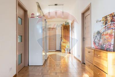 Casă cu 5 camere cu Teren 743 Mp în Tunari - 5