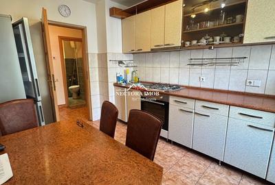 Apartament cu 3 camere decomandat în Decebal - 4