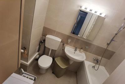 Garsonieră decomandată în Central - 2