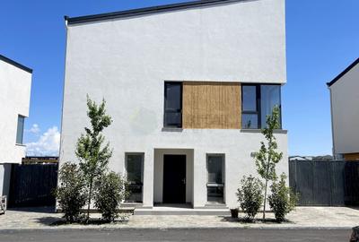 Vila individuala 5 camere Tunari 1 Decembrie - 25