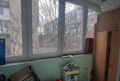 Apartament cu 3 camere decomandat în Drumul Taberei - 2