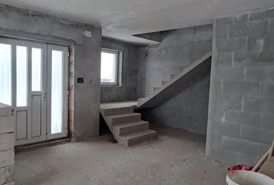 Casă cu Teren 480 Mp în Partoș - 4