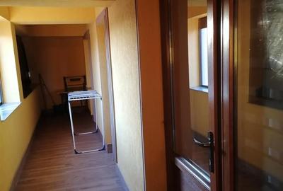 Casă cu 6 camere în Central - 2