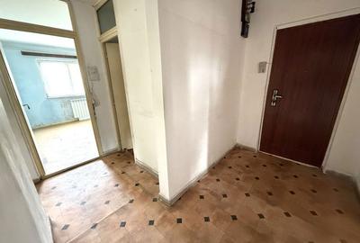 Apartament cu 3 camere decomandat în Rovine - 6