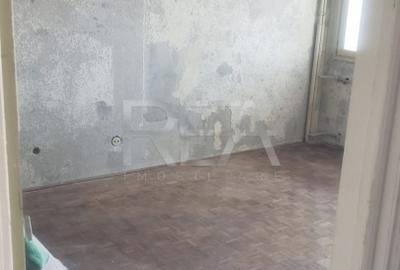 2 Camere , Decomandat , Etaj 1/7 ,  Zona Giurgiului 2 Camere , Decomandat , Etaj 1/7 ,  Zona Giurgiului - 3