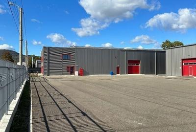 Spațiu comercial, de 1,240 mp, în Central - 9