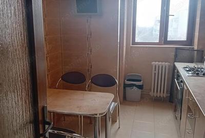 Apartament cu 3 camere decomandat în Micro 21 - 3