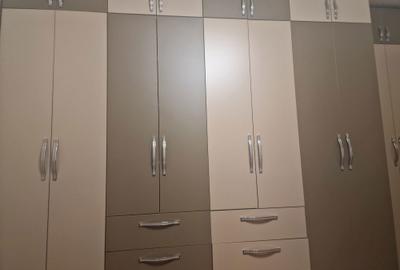Apartament cu 2 camere decomandat în Ostroveni