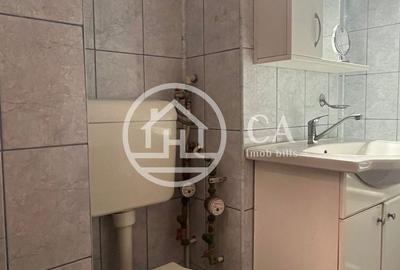 Apartament cu 3 camere decomandat în Decebal - 11