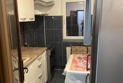 Apartament cu 2 camere semidecomandat în Micro 9 - 2