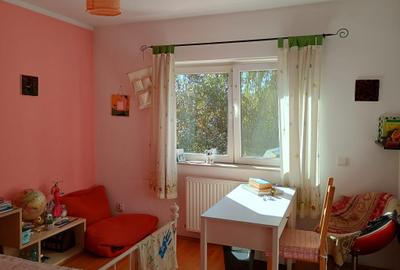 Vânzare vila  P+1E+ M – 4 dormitoare | 3 băi | living spațios | curte proprie - 8