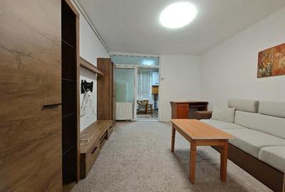 Garsonieră nedecomandată, mobilată în Tractorul - 2