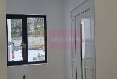 Casă individuală cu 6 camere cu Canalizare în Central - 21