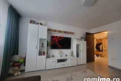 Apartament cu 4 camere decomandat în Tei - 5