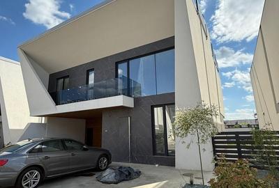 Casă individuală cu 5 camere cu Canalizare în Central