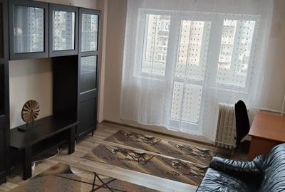 Apartament cu 2 camere semidecomandat în Rahova