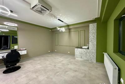Spațiu comercial, de 60 mp, în Central - 4