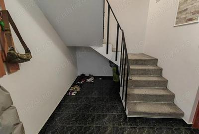 Casă cu Teren 200 Mp în Central