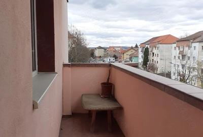 Apartament cu 3 camere decomandat în Ștrand - 5