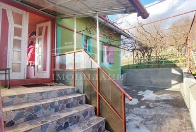 Casă cu 3 camere cu Teren 1300 Mp în Gârbău - 1