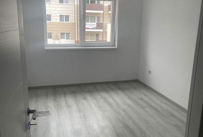 Apartament cu 2 camere decomandat în Sânpetru - 3