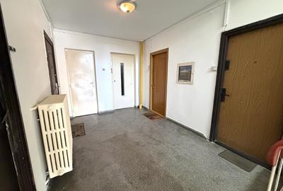 Apartament cu 2 camere semidecomandat în P-ța Unirii - 10