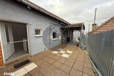 Casă cu 3 camere în Central - 2