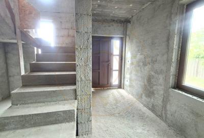 Casa Suseni-Cersani constructie solida, teren 578 mp, zona superba - 9