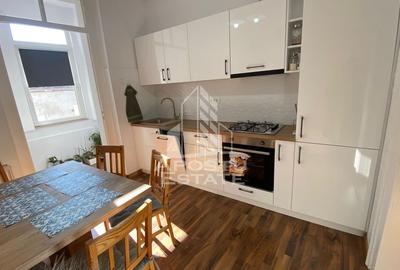 Casa, 4 camere, curte comuna de 150 mp,  zona Complexul Studentesc - 4