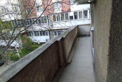 Apartament cu 2 camere decomandat în Calea București - 6