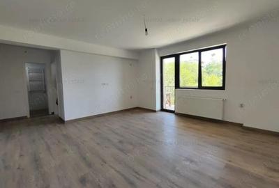 Apartament cu 3 camere semidecomandat în Berceni - 3